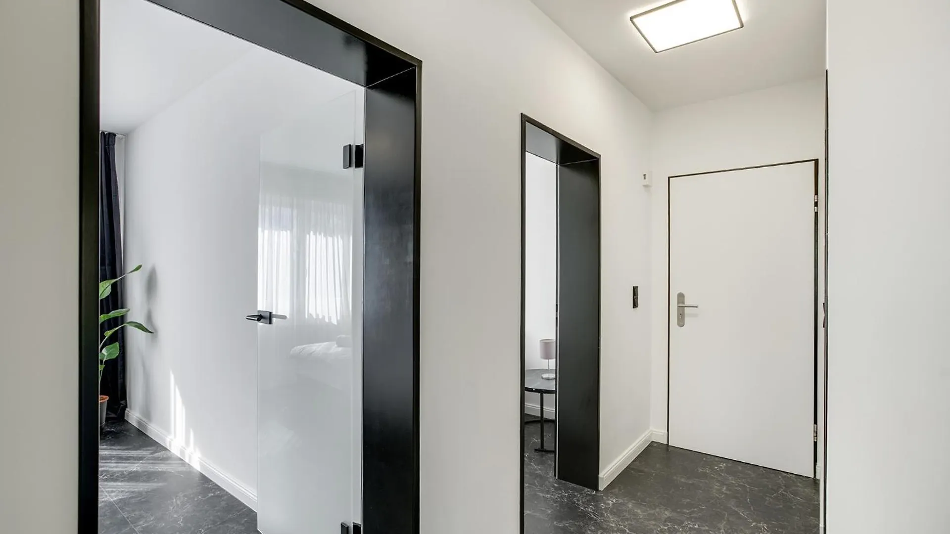 George Apartment デュッセルドルフ